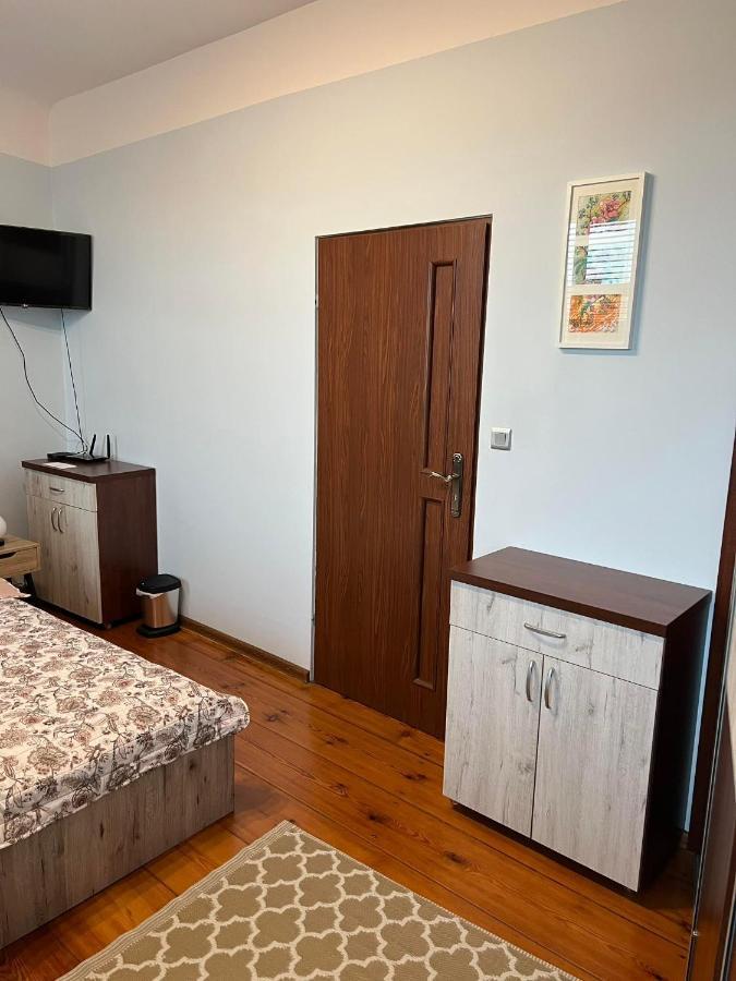 Jednosci Hostel Zielona Góra Buitenkant foto